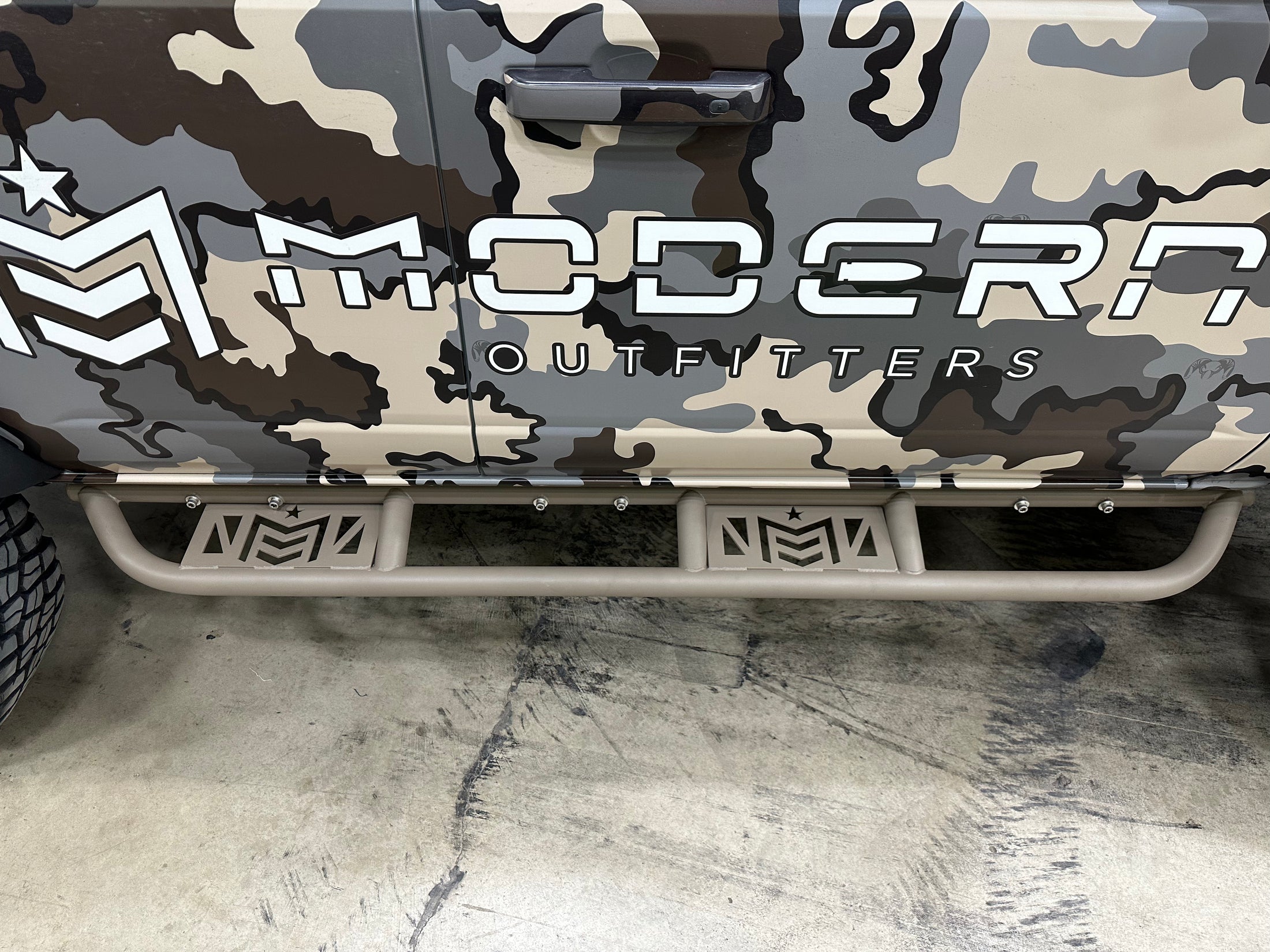 TOPO - Ford Bronco 4 Door Rock Sliders