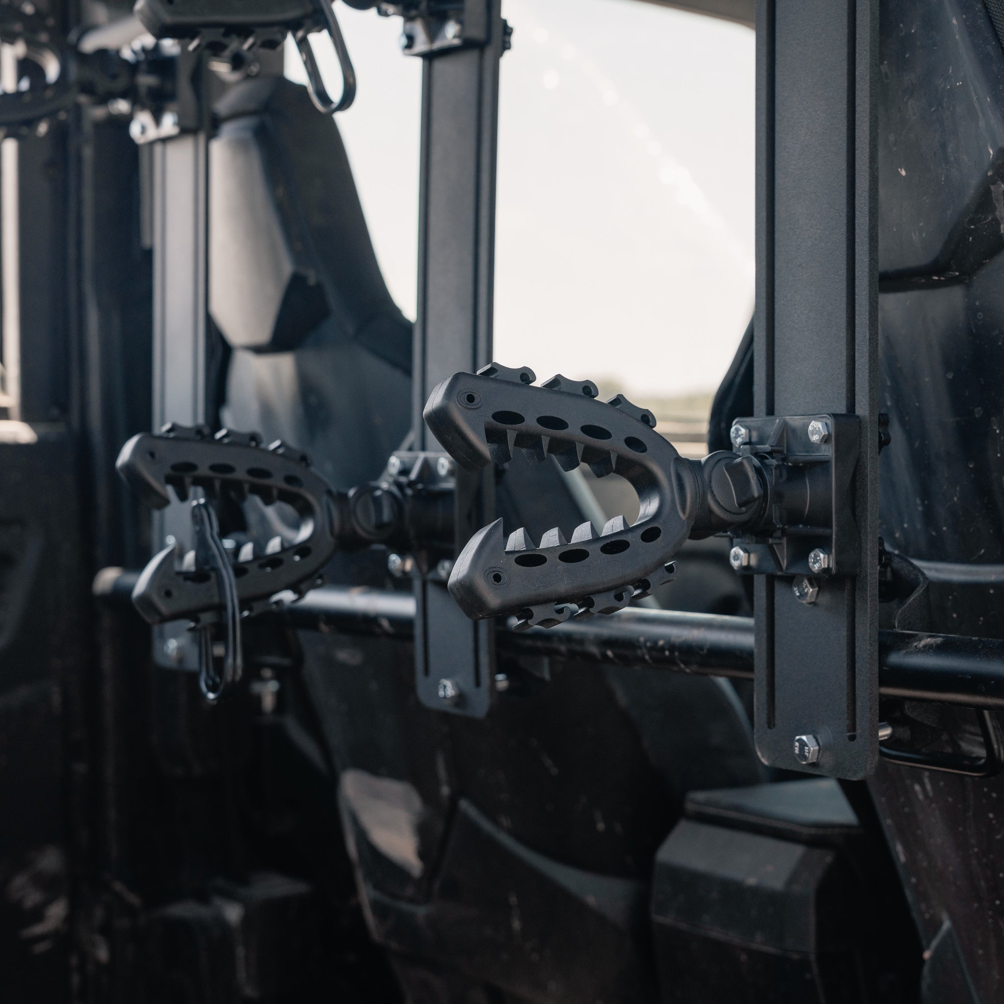 Polaris Xpedition Crew Mid-Cab Gun Rack Kit | TOPO Motorsports